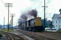 lirr216vjbbayshore.jpg (56031 bytes)